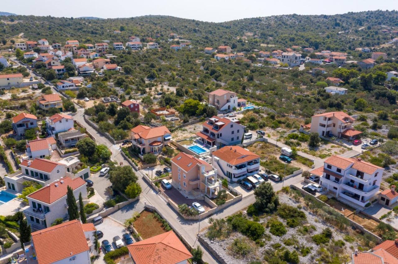 Villa Tea Ražanj Kültér fotó
